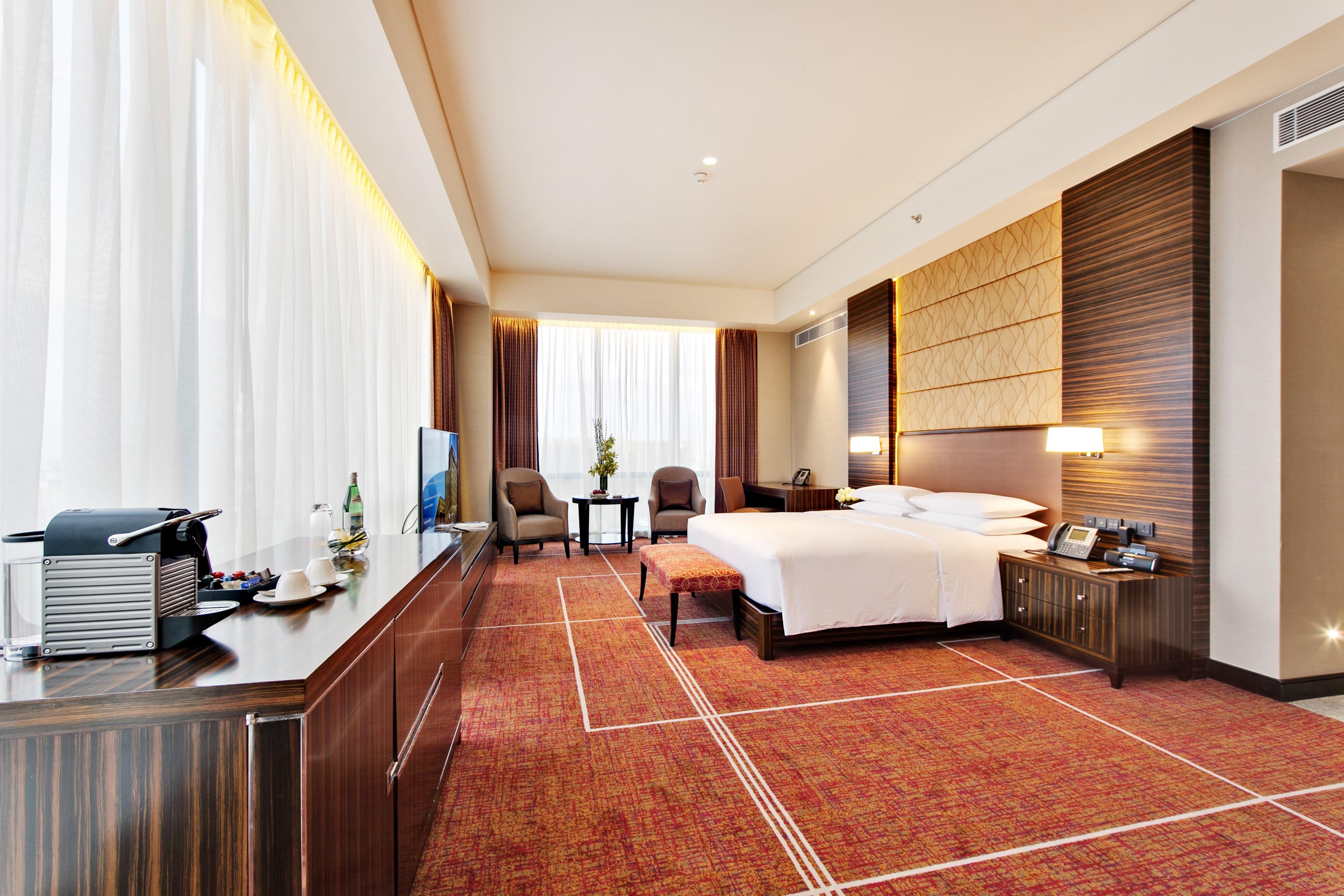 Hyatt Regency Manila City Of Dreams Paranaque City Exterior photo Deluxe Room
