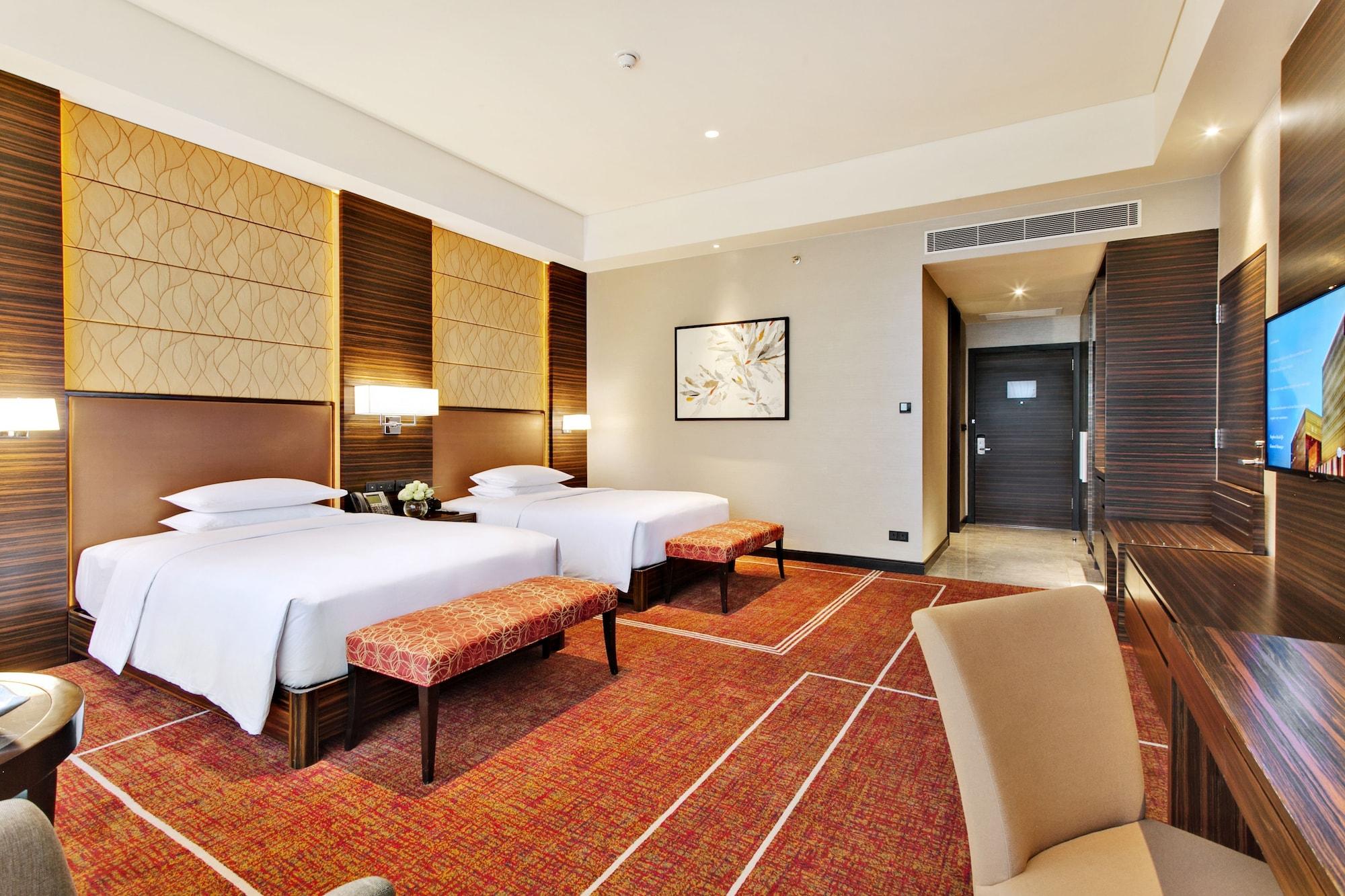 Hyatt Regency Manila City Of Dreams Paranaque City Exterior photo Deluxe Room