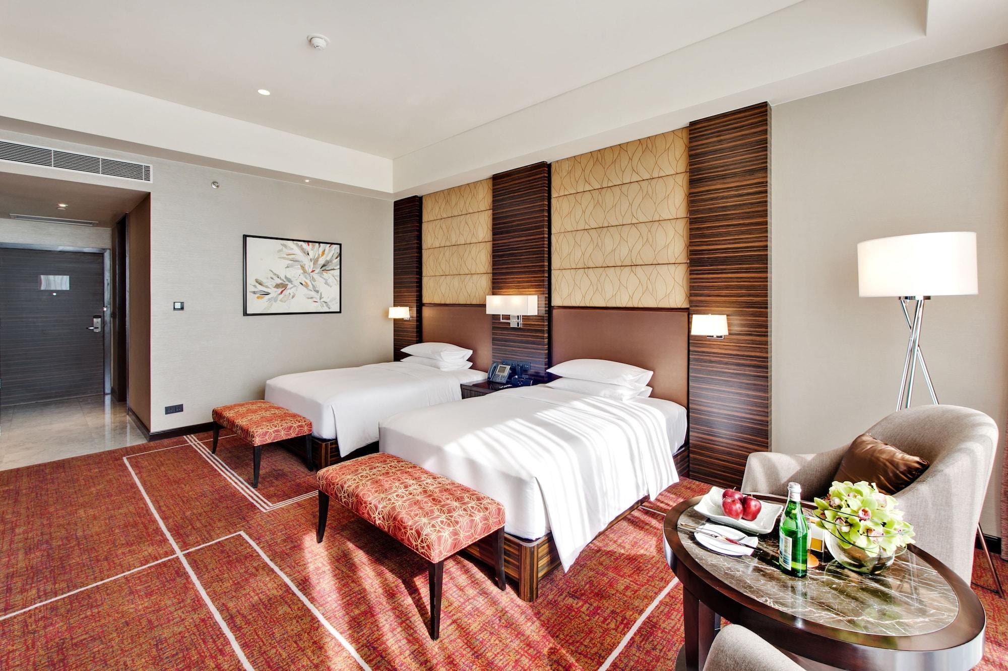 Hyatt Regency Manila City Of Dreams Paranaque City Exterior photo Deluxe Room